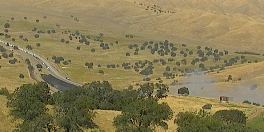 mathias_he41002's tweet image. #RollingFire
app.watchduty.org/i/12279#allow-…

Unknown size vegetation fire with smoke visible on the cameras. Resources at scene and enroute.

29000 block of Rolling Hills Rd - Caliente, CA