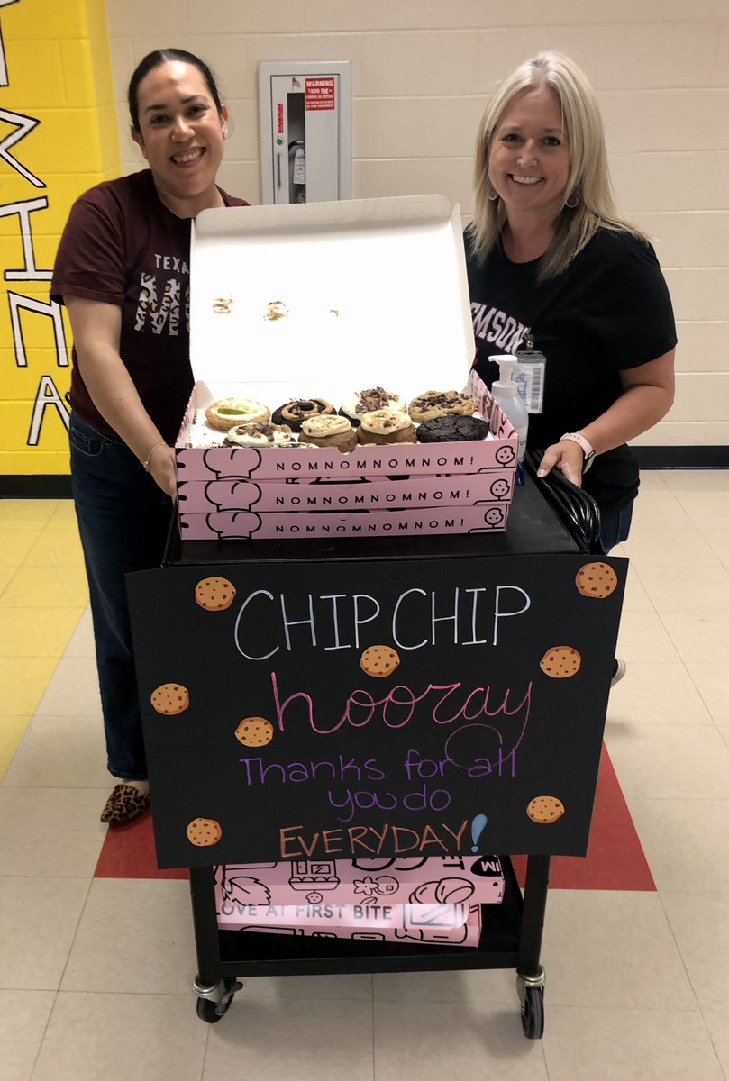 STEMsational_SA's tweet photo. @NISDHoffmann Admin making our Friday that much sweeter! https://t.co/TMocpjgpmL
