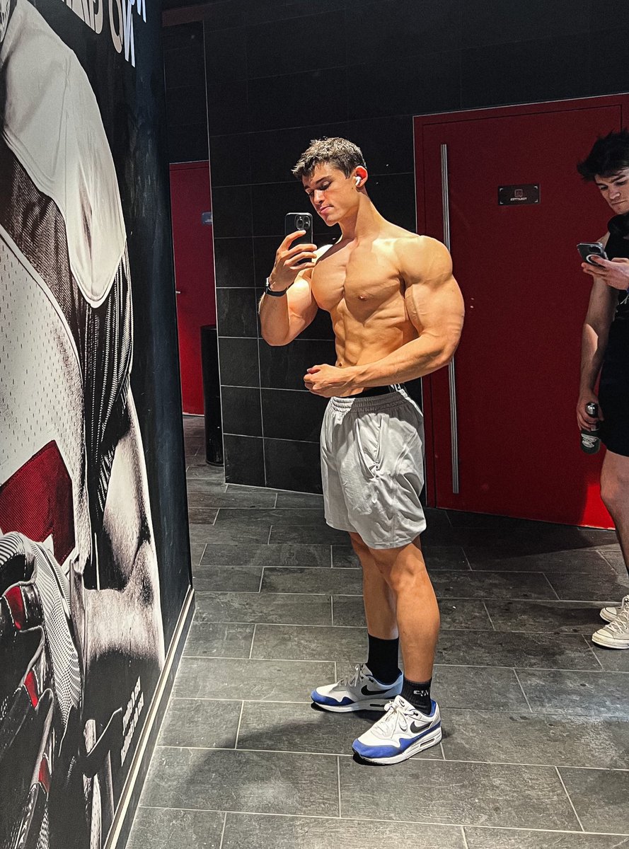 Mr GAINZ tweet media