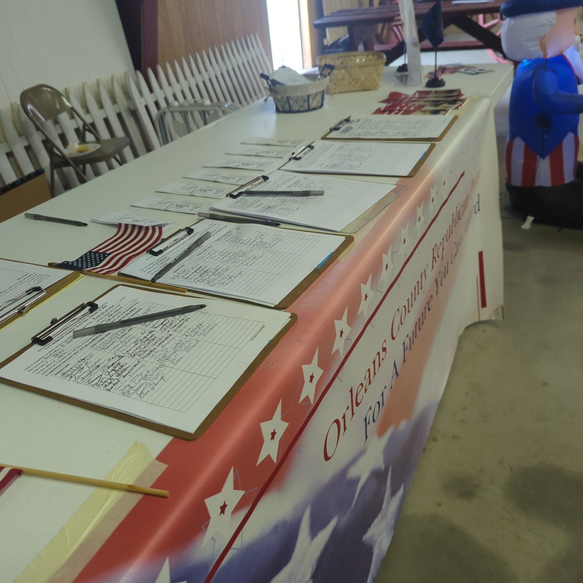 ORLEANSVTGOP's tweet photo. Second Day at the Orleans County Fair!  Republicans are here to meet you and answer your questions! https://t.co/d5Of1JDr4Q