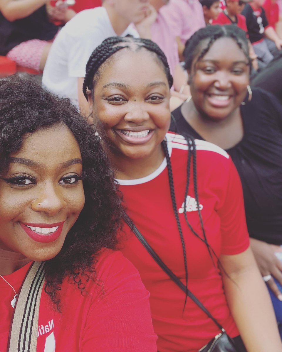 ShariDanielle tweet media