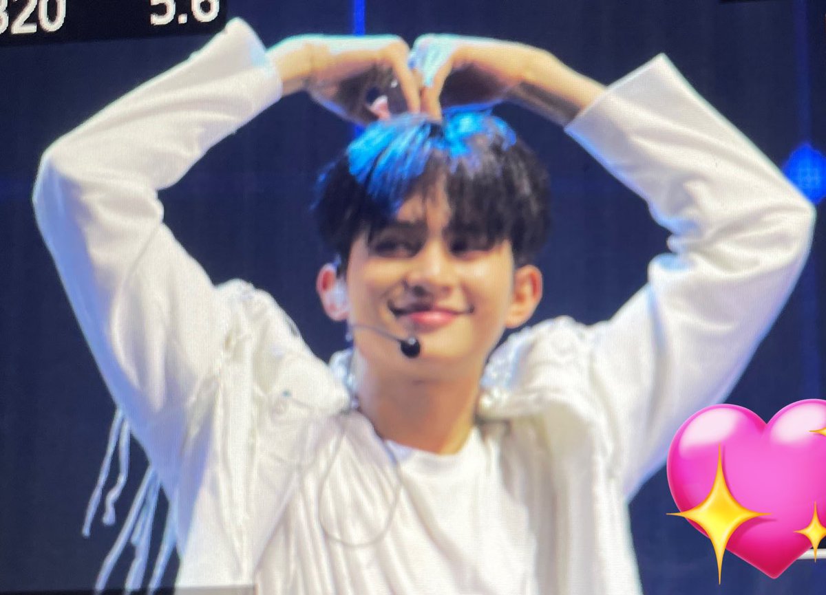 shine_winston's tweet photo. 230909 마닐라 첫콘 preview

하트 장인💕

#HORI7ON_1STCON
#VoyageToManila 
#샤인윈스턴 #shinewinston #HORI7ON #호라이즌 #HORI7ON_WINSTON https://t.co/Ks2StiW1tZ