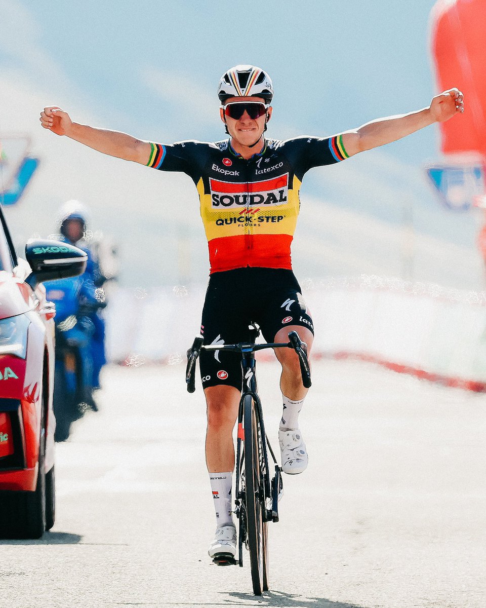 It's not what happens to you, but how you react to it that matters. Never give up. 👊🏻❤️🐺🔥 #TheWolfpack