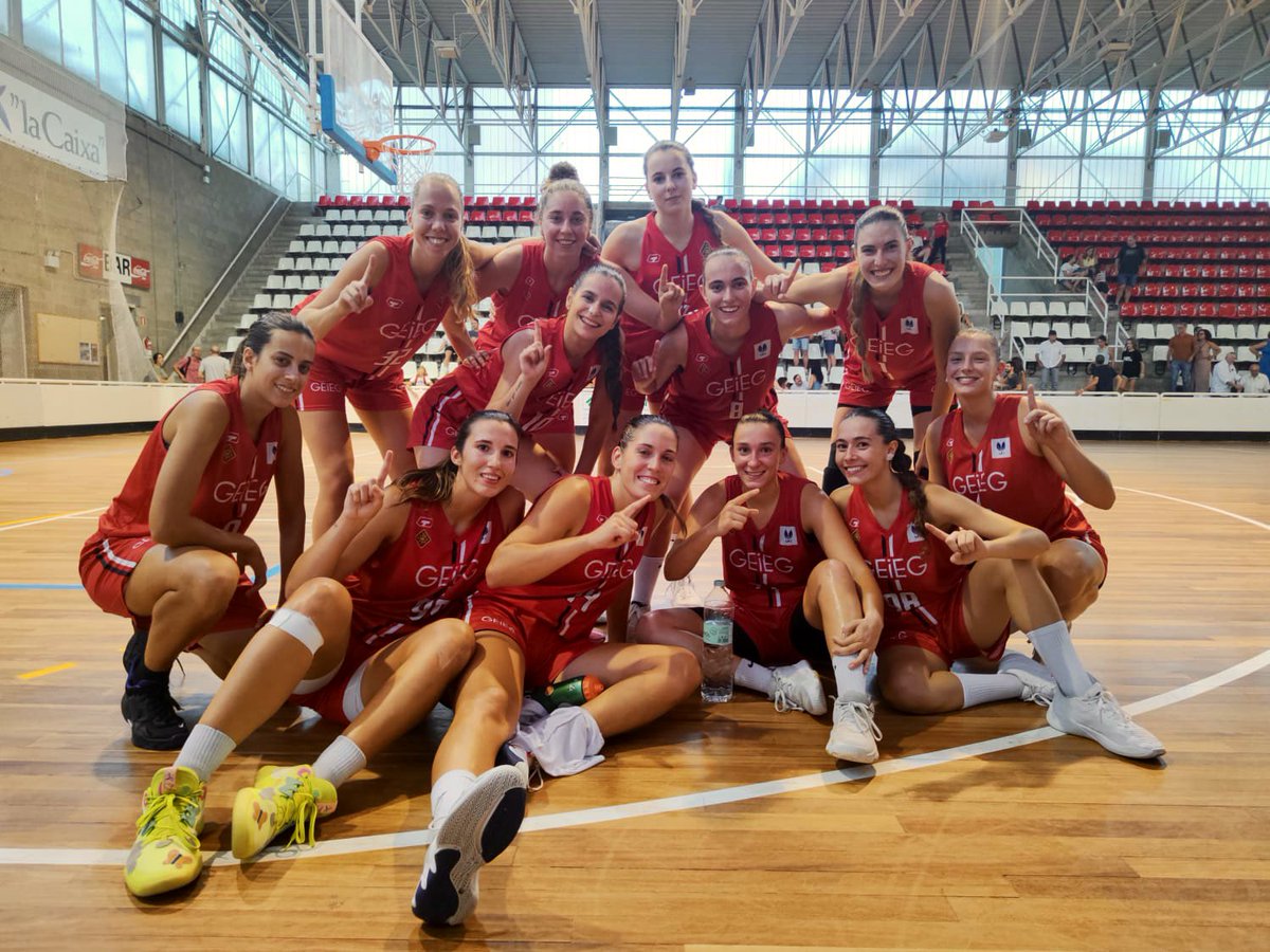GEiEGBasquet's tweet photo. 🤩 LA PRIMERA DE LLIGA CATALANA! 

El #LF2 aconsegueix la primera victòria de #LligaCat en el derbi contra @CEEBTordera @unigirona (62-51). La propera setmana contra @VilabasquetVila. 

Som-hi, @geieg1919! https://t.co/Nr5W9ICYrh