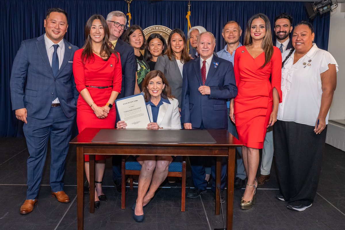 Proud to sign legislation declaring Lunar New Year an official school holiday in New York! This is an important step in recognizing the importance of New York’s AAPI community and the rich diversity that makes our state so great.