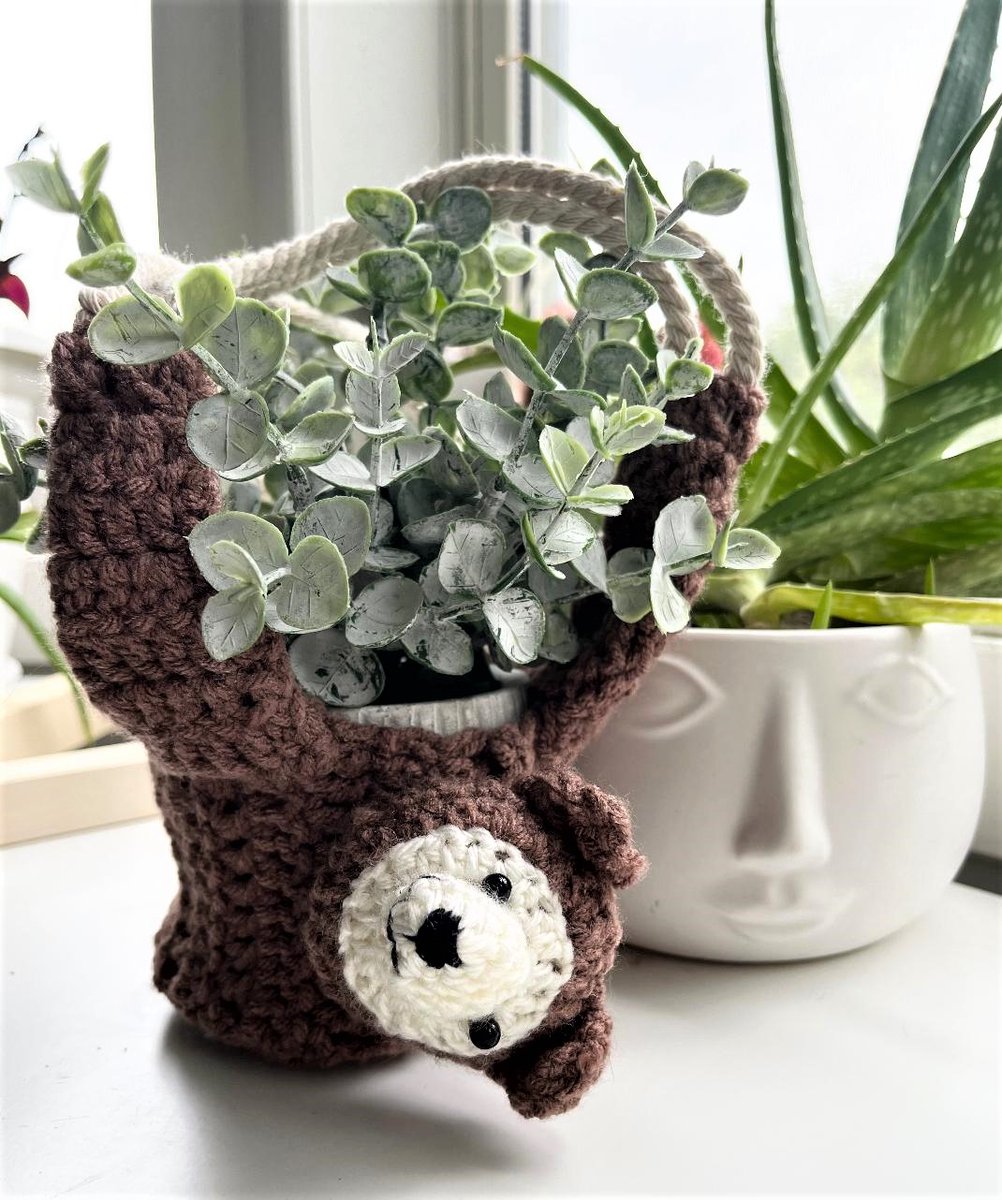 sugarandspouse's tweet photo. Sloth Plant Hangers 🦥 

NEW!  PICTURED: BEARS ARE POPULAR TOO!  

SEE NOW ==>>   
https://t.co/yFXkhILjOR

Crochet Sloth Plant Hangers &amp; more! At...  
THE URBAN SLOTH SHOP! https://t.co/jvUAkCv9rM