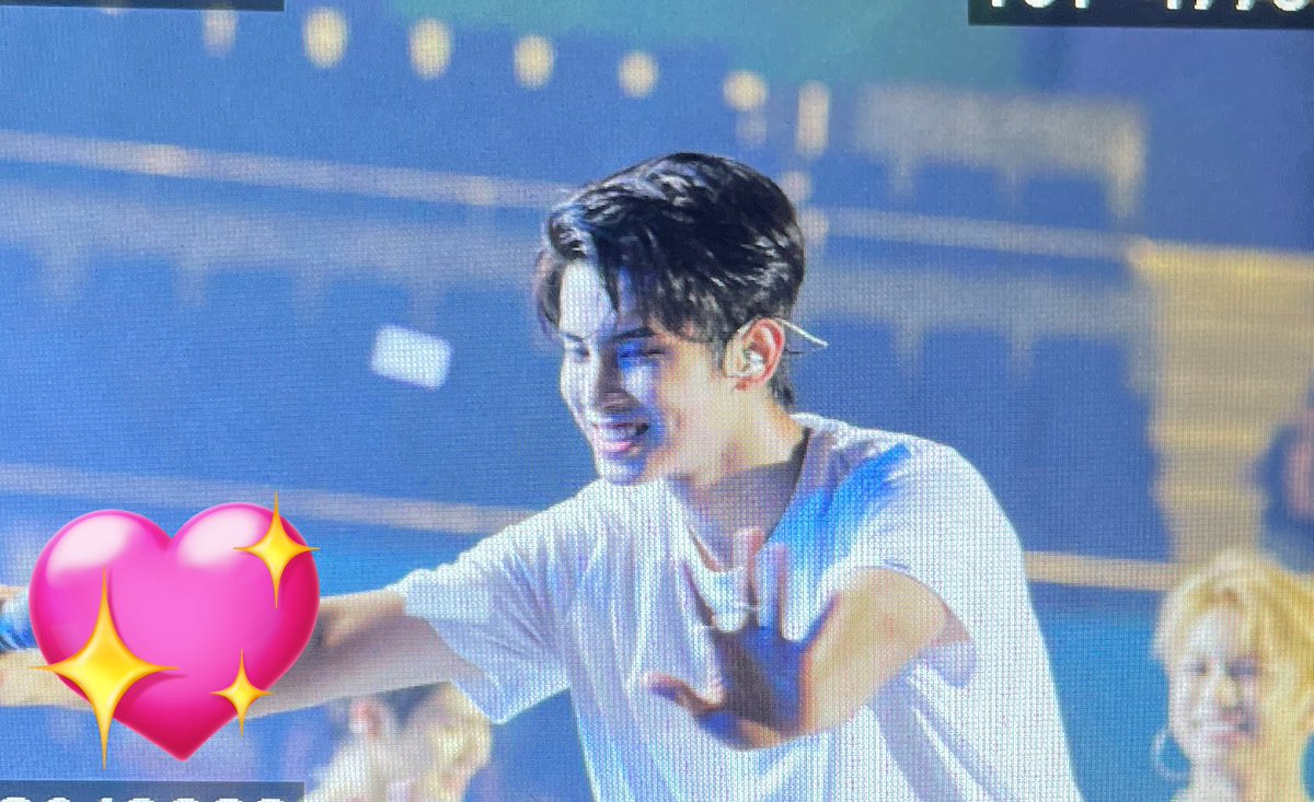 kyler_station's tweet photo. 230909 호라이즌 첫 콘서트 preview

팬들 만나서 신난 강쥐🐶

#HORI7ON #호라이즌
#HORI7ON_KYLER https://t.co/q3gHXvkWYq