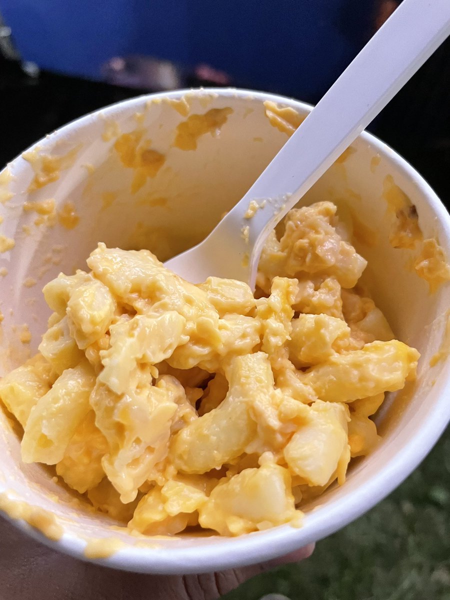 The Kingston Ribfest &amp; Craft Beer Show is back this weekend with so many mouth watering items from fully loaded blooming onion, mac n cheese, and on course ribs! 🍖🍻

📍 Kingston Memorial Centre