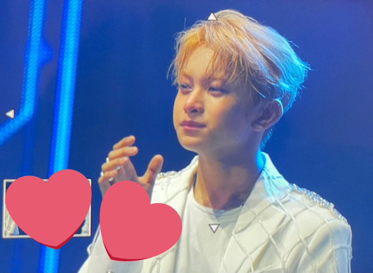 aBoy_from_Mars's tweet photo. 230909 호라이즌 첫콘서트

아직 애기야 진짜ㅜㅜ울지마ㅜㅜㅜ

#HORI7ON_1STCON
#HORI7ON #HORI7ON_MARCUS #호라이즌 #마커스 https://t.co/bbYhqKW64z