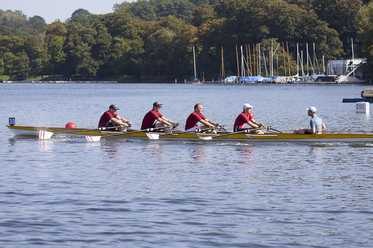 Benefizregatta Rudern Gegen Krebs in #Essen - Great Team Effort unserer Klinik ⁦<a href="/HamatologieUk/">Hämatologie und Stammzelltransplantation, UK-Essen</a>⁩. Am Schlag die Geheimwaffe P. Hotz und im Maschinenraum ⁦<a href="/LabLeimkuehler/">LeimkuehlerLab</a>⁩ und S. Klein. Am Steuer C. Claassen. #Kaiserwetter ⁦<a href="/MedEssen/">Medizinische Fakultät Essen</a>⁩ ⁦⁦<a href="/UniklinikEssen/">Uniklinikum Essen</a>⁩