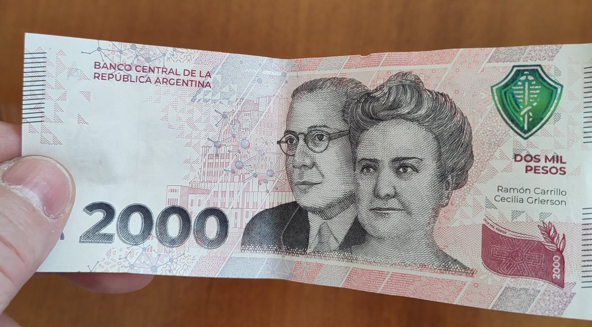 HoracioCabak's tweet photo. Me da miedo imaginar los diseños qué descartaron. https://t.co/55cnttCCXB