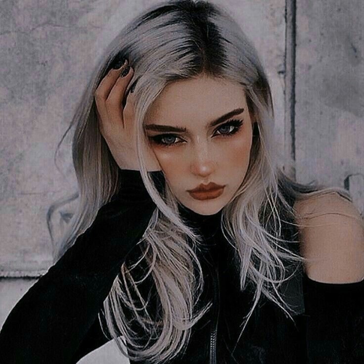 Pour ceux qui savait pas j'ai perdue mon ancien compte donc c mon nouveau 🤗 <a href="/misscrouptonjr/">Farrah Croupton Jr 🐍</a>
