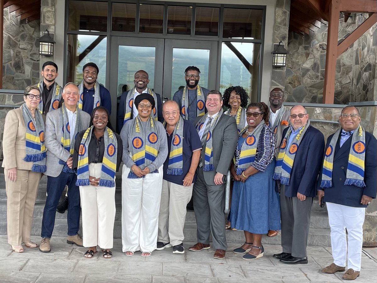 JayHershenson's tweet photo. USS/CUNY Leadership Conference at Hunter Mountain.  Here with Chancellor, CUNY trustees and chancellery and several former USS Chairpersons( I am most chronologically advanced) and current Chair Salimatou Doumbaya.  Much positive energy and student- centered focus. https://t.co/hxU67kZeoL
