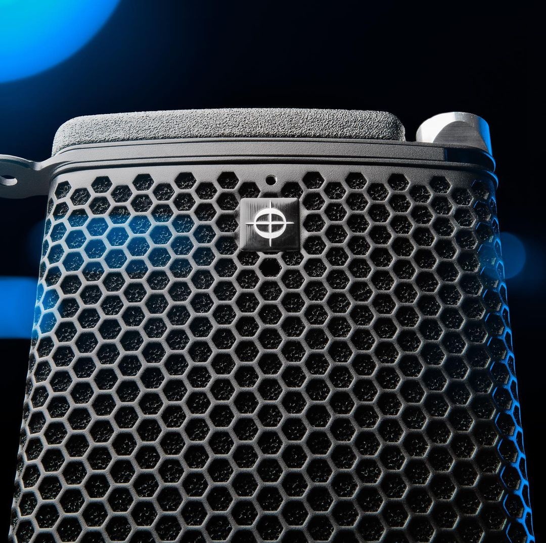 Blackvoltaudio's tweet photo. HEARING IS BELIEVING.
No dudes en ponerte en contacto con nosotros para conocer más.
➡ contacto@blackvoltaudio.com
Coda Audio es distribuido en México por: 🅑︎🅛︎🅐︎🅒︎🅚︎🅥︎🅞︎🅛︎🅣︎
.
.
.
#CAthebestsolution #CodaAudio #ProAudio #CodaAudioMX #DistributedByBlackvolt https://t.co/ZmkqixFNPV