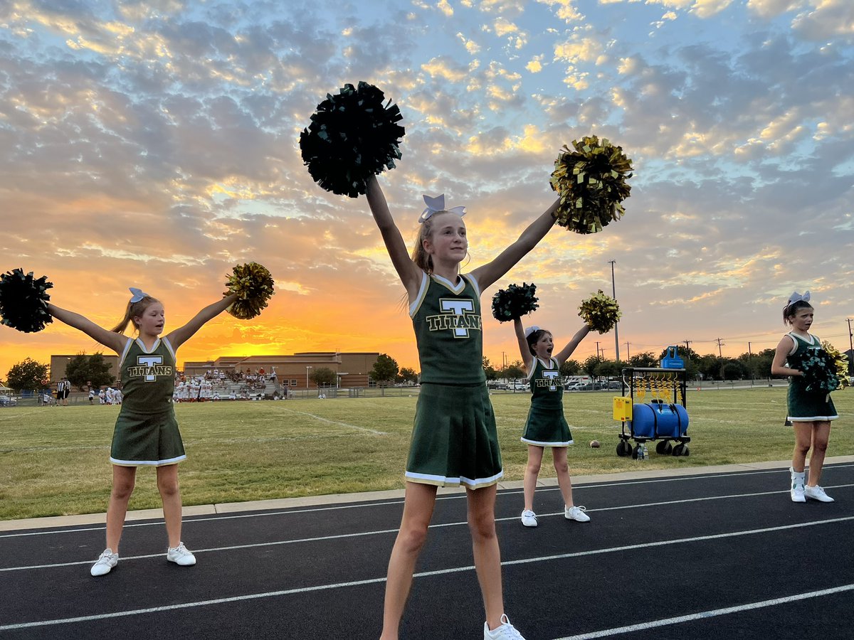 TSMS Titan Cheer tweet media