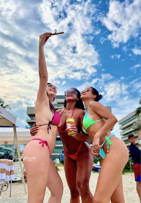 Dia perfeito com elas! Ana e Gata amo vcs suas lindas&hellip; 💋💋 https://t.co/deaWhWjVj2