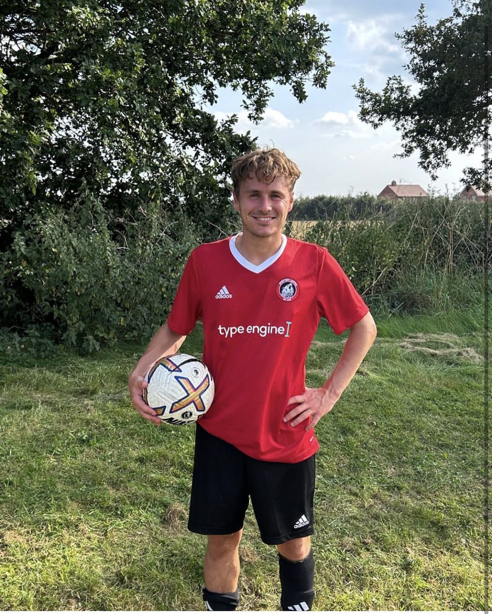 FT: Shottery UTD 8 - 0 Badsey
Rangers
A convincing 8-0 victory in the heat. Jake Woolley gets his 23/24 campaign underway netting 5 on the opening day, goals from Malachy O'Sullivan, Tom Gardner and a cracker from Jordan Steele sealed the 3 points.
P.S - this new kit is 😍
