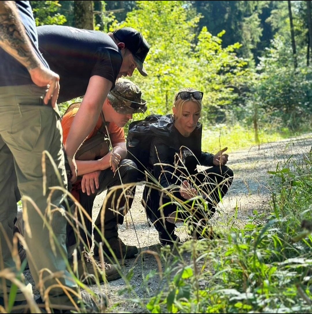 SwissPrepCH's tweet photo. Heute bei einem Kurs einen interessanten Einblick in das Thema #Mantracking erhalten. Viele wertvolle Tipps von der professionellen Kursleiterin Kyt Lyn Walken (https://t.co/6RIU46kier).
Organisiert von How to survive (https://t.co/B8xQEHNA5t) https://t.co/O5AzWXcyAi