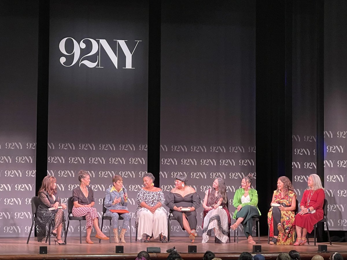 urayoannoel's tweet photo. Felicidades @mssandraguzman on the launch of the incredible anthology #daughtersoflatinamerica @HarperCollins last night @92ndStreetY! Honored to be in the anthology as the translator of Nicole Cecilia Delgado. So glad I got to catch a bit of the brilliance of all these titanas! https://t.co/6oGqn47pHr