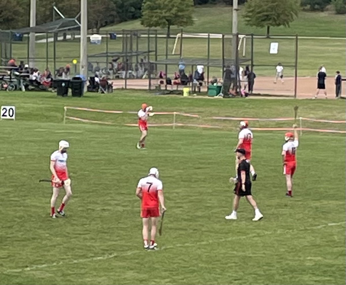 Defending champions <a href="/Cualasars/">Cuala Sarsfields 🇮🇪 🇨🇦</a>