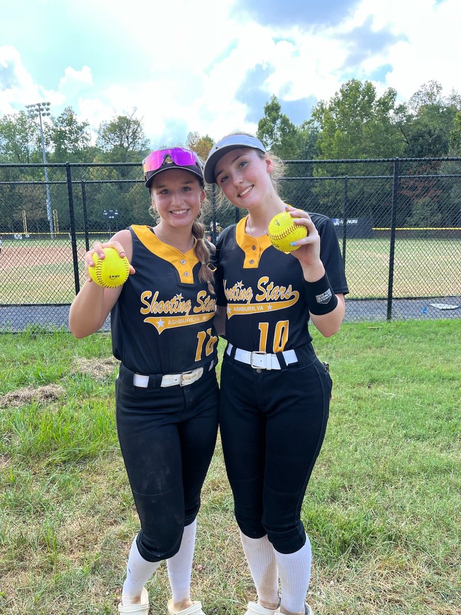 SStars2025's tweet photo. 💣 alert! Awesome way to kick off the season @miafarhatt and @abbyperez2025! https://t.co/eeUupEPmCU