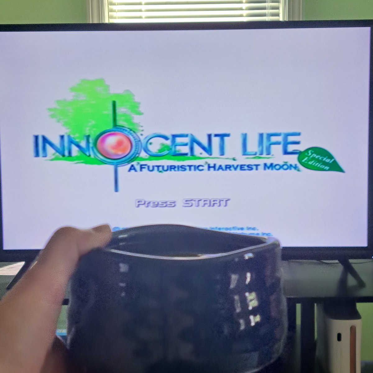 JanelleWaz's tweet photo. I may be under the weather, but that doesn't mean I can't get some 2022 futuristic farming done.
Happy Saturday, everyone. Stay well.
#GamingSaturday #InnocentLife #HarvestMoon #Playstation2 #PS2 #VideoGames #RetroGames #Retro #Tea #Matcha https://t.co/Yfws69Lu82