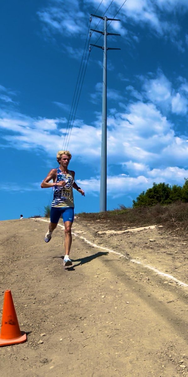 Zac for the WIN! Sr. Zac Gibson (1️⃣5️⃣:2️⃣7️⃣) with a 30 second victory over the field this morning in the D2 race at the Laguna Hills Invitational.
<a href="/SMCHSEagles/">SANTA MARGARITA Catholic High School</a> <a href="/SMCHSAthletics/">SMCHS Athletics</a> <a href="/PrepCalTrack/">Rich Gonzalez</a> @MilesplitCA <a href="/SteveFryer/">Steve Fryer</a> <a href="/ocvarsity/">ocvarsity</a> <a href="/SMCHSTrack/">Eagle Track & Field</a>