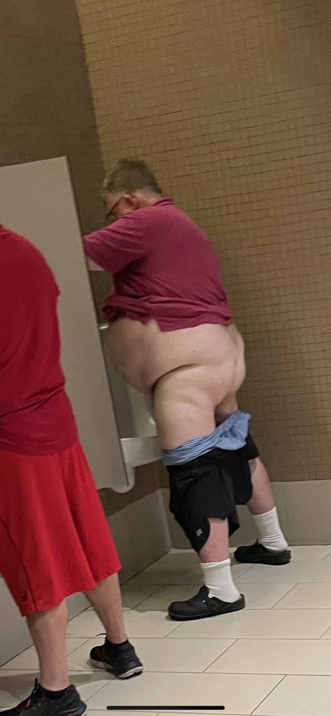 heatdaddy69420's tweet photo. It’s such a this guy kinda day https://t.co/gUA7e2oxkC