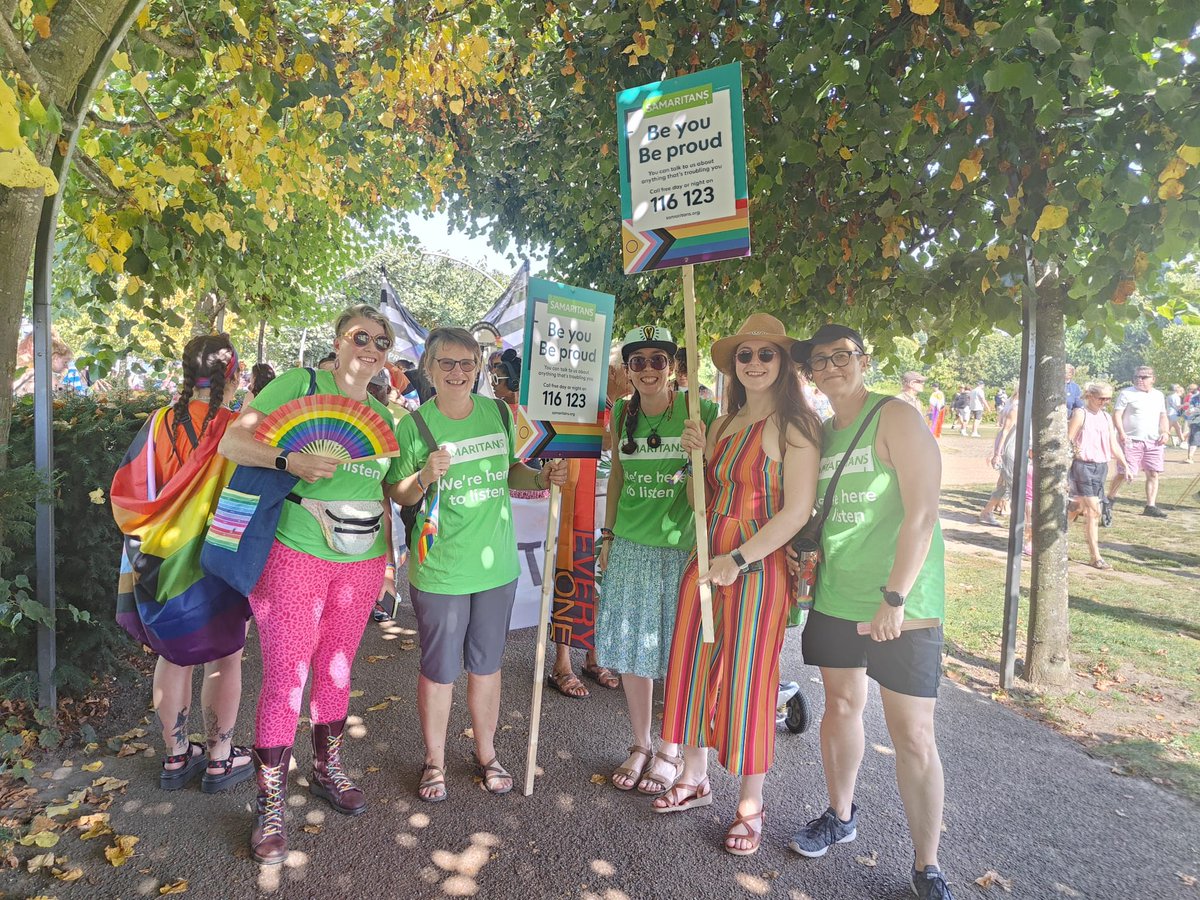 It was great to be part of first <a href="/samaritans/">Samaritans</a> group at <a href="/PrideInSurrey/">Pride in Surrey</a> today! Thank you to my fellow volunteers today from <a href="/guildfordsams/">Samaritans Guildford 💚</a> who joined for parade and stall at the event 💚🏳️‍🌈💚