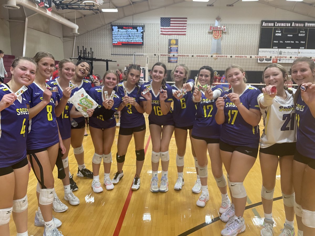 kimmerAllison11's tweet photo. ALAH JV Tournament CHAMPIONS two years in a row💪 https://t.co/eW8r2Fxkl1