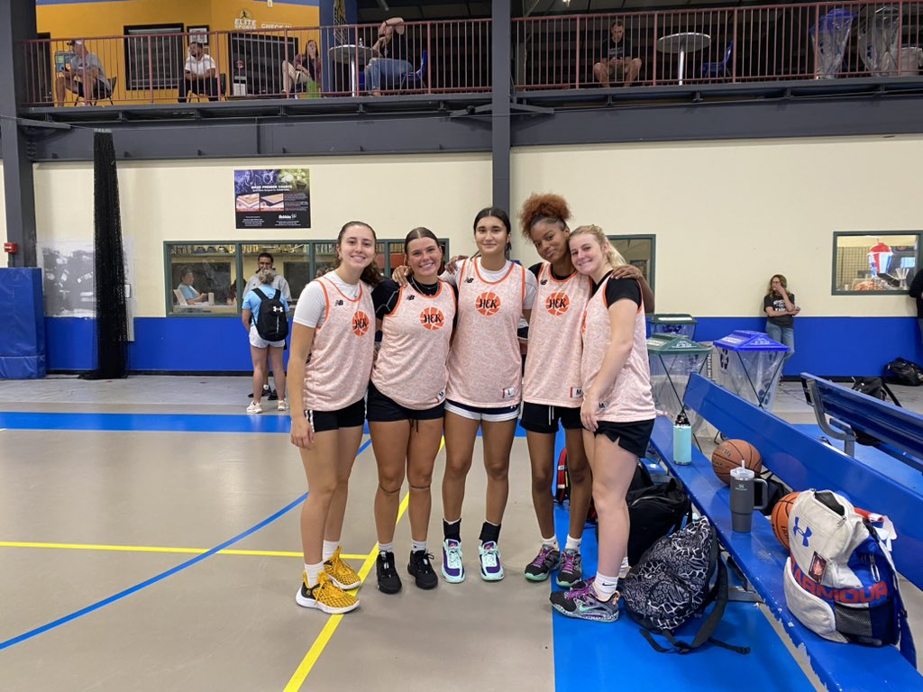 kameronstpierre's tweet photo. Great Showcase Event by @BashHoopsNE @HerHoopsNetwork 
I had a super great time against great comp!! Thank you.
@NEPSGBCA @CoachThomas212 https://t.co/BisOYKQfr1