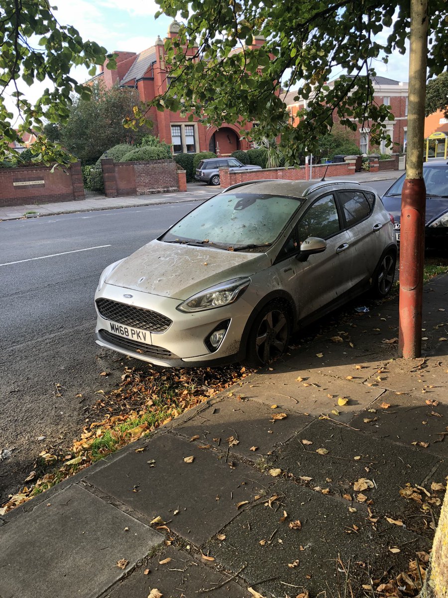 Nick050792's tweet photo. @MerseyPolice  Seen a Fiesta looking like its been sat for a while on Southport? No tax or MOT? https://t.co/QlBDBm34P0