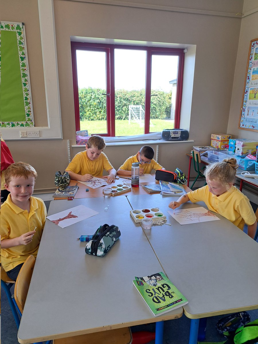 BishopHartyNS's tweet photo. 1st and 2nd Class created lovely autumnal trees using warm colours and pointillism this week #paint #visualarts #warmcolours #fall #Autumn https://t.co/LXXjufkjS4