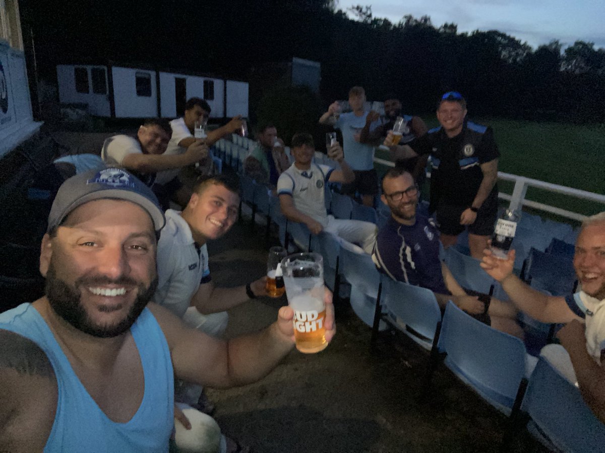 It was nice of my team mates to have a drink with me after our win <a href="/BradshawCricket/">Bradshaw CC</a> still had to buy our own beer though 🤫
