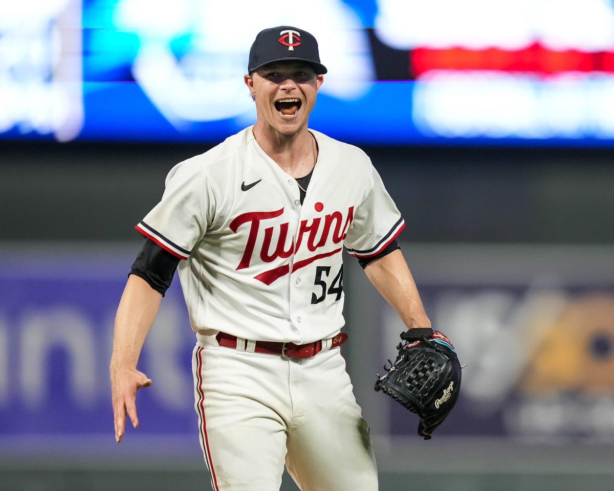 morsecode's tweet photo. Amazing vibes at Target Field lately. 30,000+ came out today (THANK YOU!) let’s hope for another packed house tomorrow as the #MNTwins look to sweep the Mets! 

#SundayFunday 

Get your tickets here —-> https://t.co/C6qpSrbrcx https://t.co/dzTyCimjcu