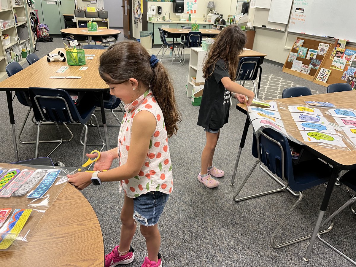 Love having my former kiddos- now SCE 5th grade helpers- pop into my classroom to complete some “jobs” for me!