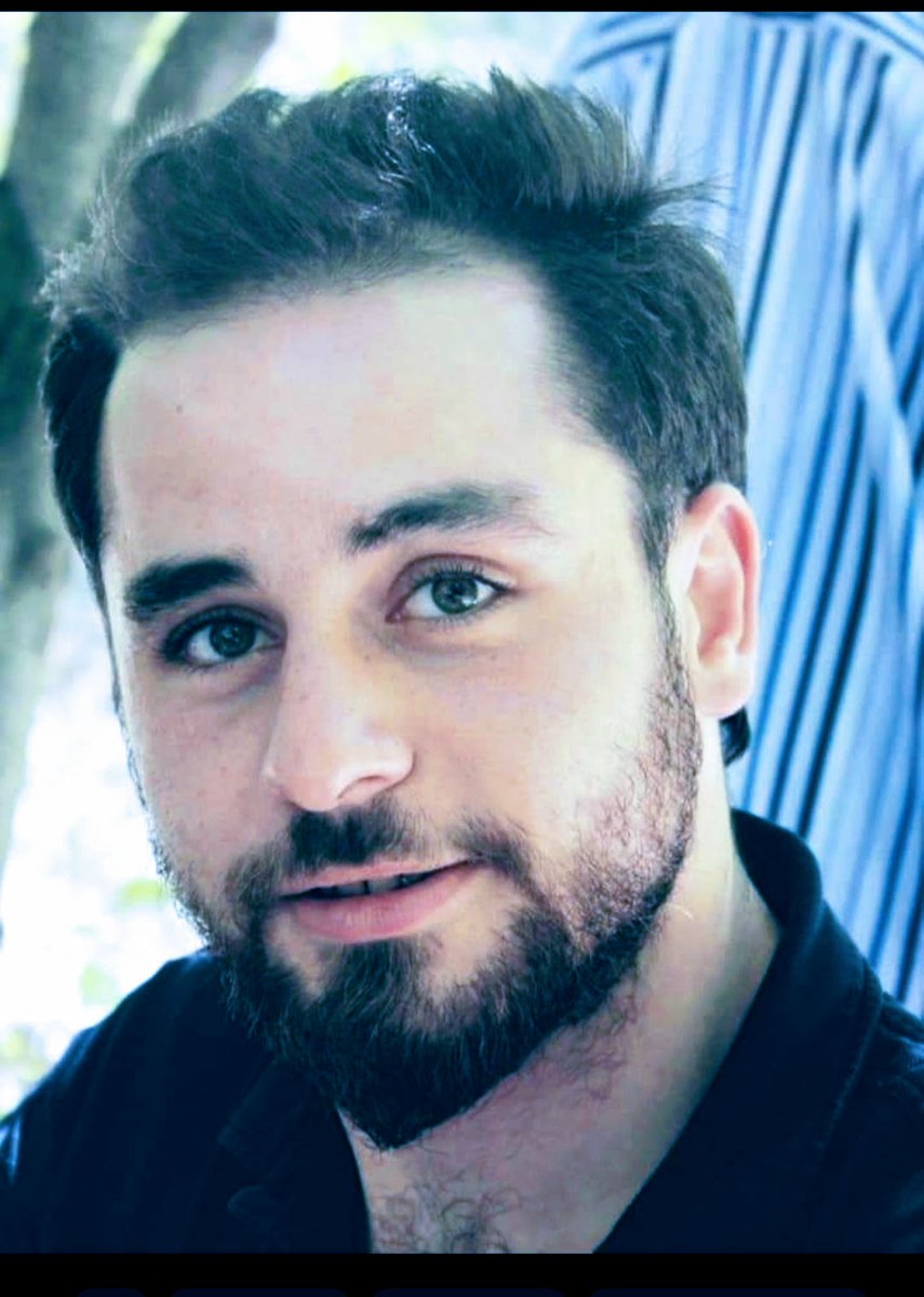 10 Eylül 2013"te .hatay Armutlu da Gezi direnişi sırasında polisler gaz fişeyiyle  öldürdü oğlum Ahmet Atakan"ı 10 yıl aradan geçti acımız öfkemiz diri Adellet sağlanmadı kattiller cezalandırılması için 10 yıldır. ADALET  istedik  davasını bile acmadılar .😪😭