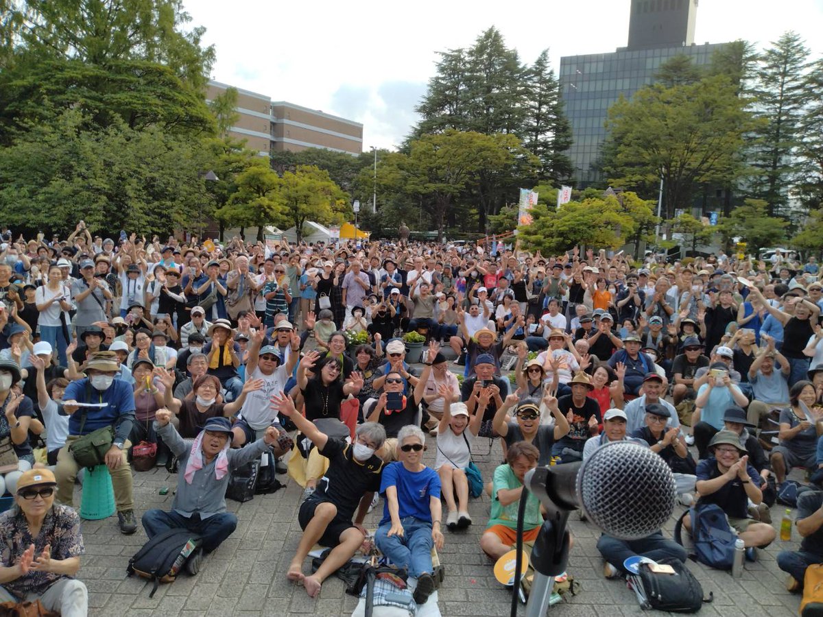 bbheads's tweet photo. 昨日のBBHEADSライブのたくさんのお客様。
ありがとうございました。
#BBHEADS
#定禅寺ストリートジャズフェスティバル https://t.co/S0oYByopm4