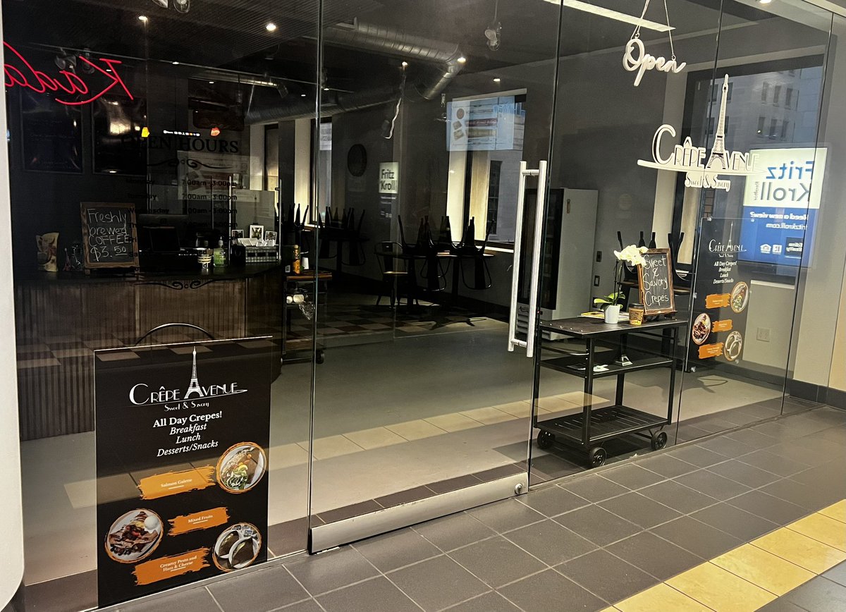 Now open in the 6 Quebec building -  skyway level -  next to the skyway to Rand Tower, Crepe Avenue. Open M-F from 7am-3pm. Bienvenue!