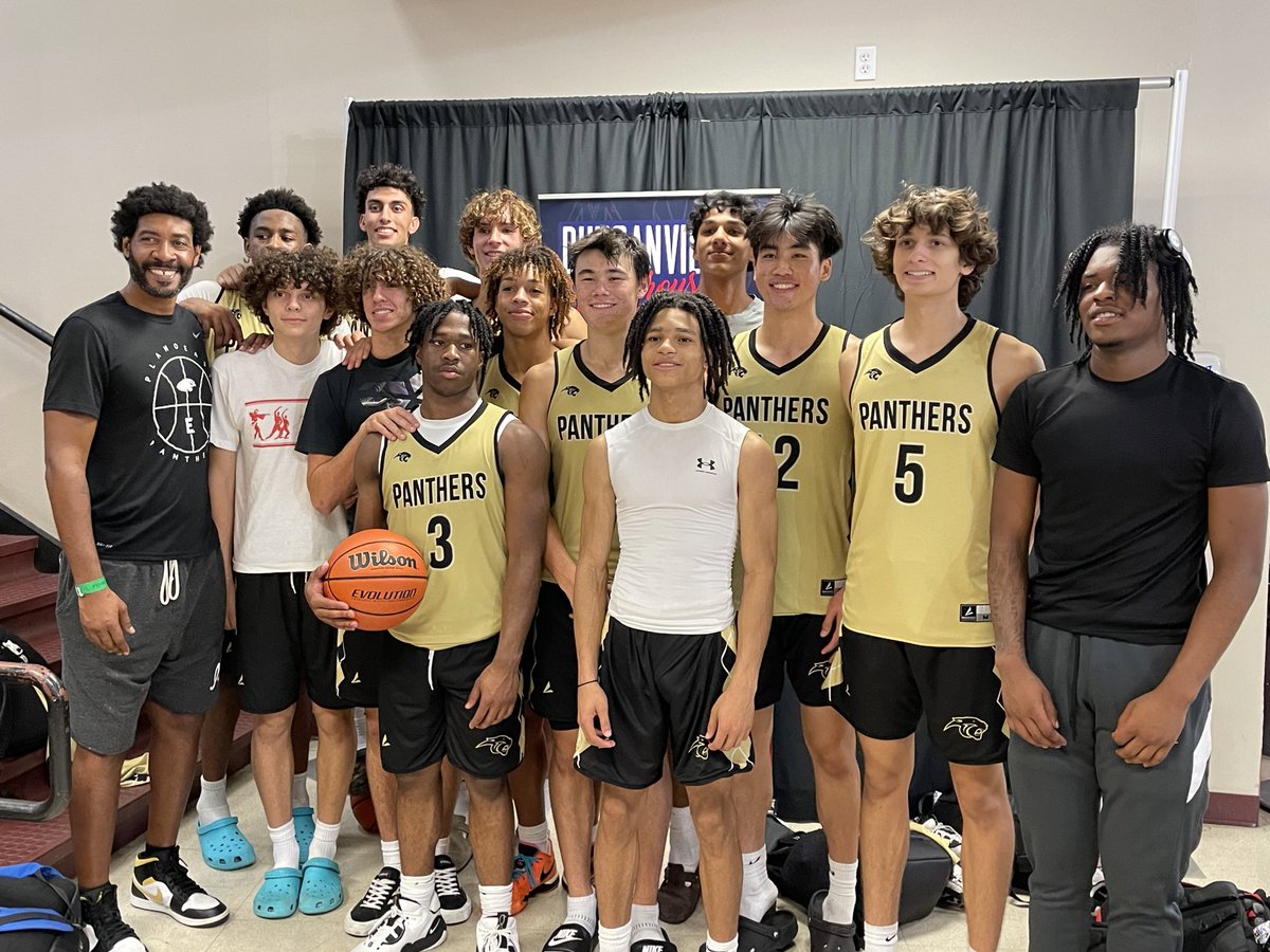 Ethan Moss tweet media