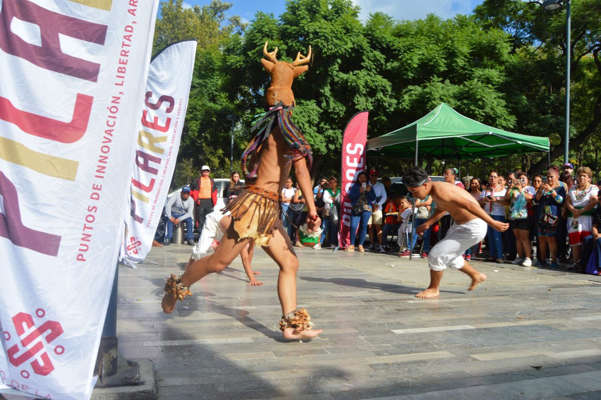 BaileCDMX's tweet photo. La energía ni se crea, ni se destruye, se bailaaa 🤭

El Centro Cultural José Martí, en la Alcaldía Cuauhtémoc, nos recibió para el Maratón de baile y kermés que inició en punto de las 15 horas. https://t.co/IOGnaBKcmG