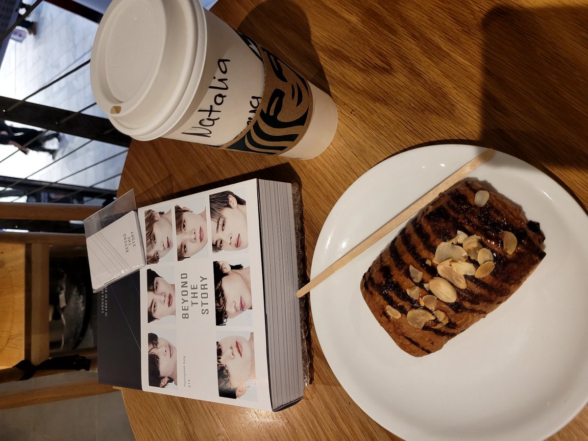 Natylz1979's tweet photo. Mejor cita o mejor cita💜
Ya esta en mis manos el libro de mis beibis hermosos @BTS_twt
Sin duda ellos cambiaron mi forma de ver y vivir la vida
Conecte con personas maravillosas que son parte importante de mi vida 
#NAMJOON #JIN #SUGA
#JHOPE #JIMIN #TAEHYUNG #JUNGKOOK #BTS https://t.co/um997C3U3z