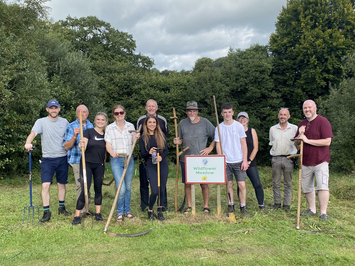 SPX Biodiversity (@spxbiodiversity) on Twitter photo What a fantastic team of volunteers for our training day on the use, maintenance and benefits of the Austrian scythe - a tool we use to sustainably manage the SPX #wildflowermeadow. Many thanks to Neil Foulkes and <a href="/donnarainey4/">Donna Rainey</a> for all their guidance and help. <a href="/spxcollege/">St. Pius X College</a> What a fantastic team of volunteers for our training day on the use, maintenance and benefits of the Austrian scythe - a tool we use to sustainably manage the SPX #wildflowermeadow. Many thanks to Neil Foulkes and <a href="/donnarainey4/">Donna Rainey</a> for all their guidance and help. <a href="/spxcollege/">St. Pius X College</a>