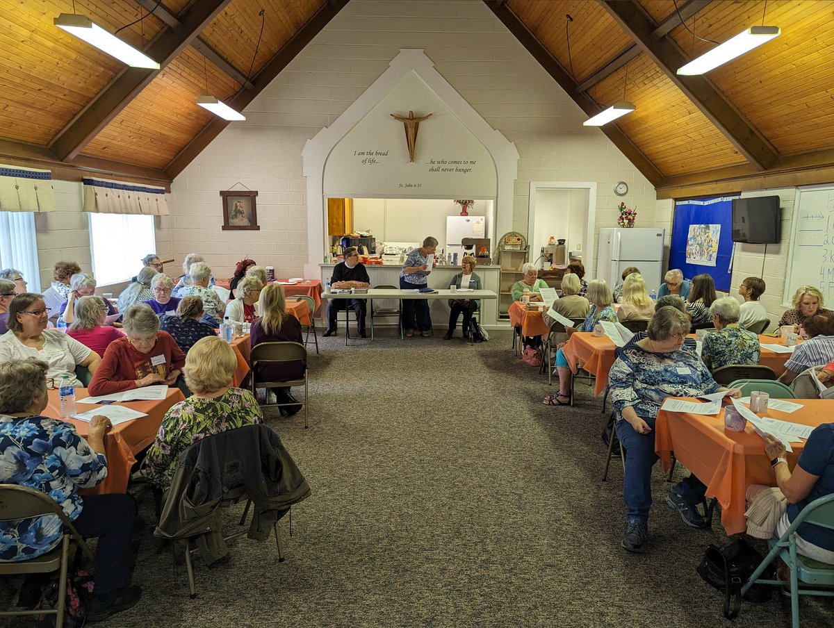I was blessed to speak at the LWML Blue Water Zone Rally at Christ Lutheran Church, New Baltimore, MI. I talked about God's mission work in Sri Lanka and even ran into some old friends. Thank Pr. Storck and Nancy Reeves for inviting me.