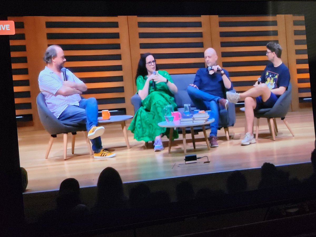 Always enjoy watching these live shows and hope to someday make it to one in person #EmpirePodcast #LondonPodFest @empiremagazine @ChrisHewitt @HelenLOHara @jamescdyer @BenSTravis