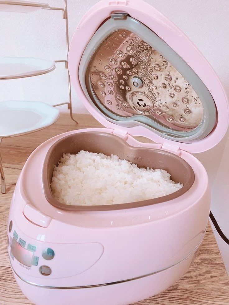 Rice cooker heart pink
