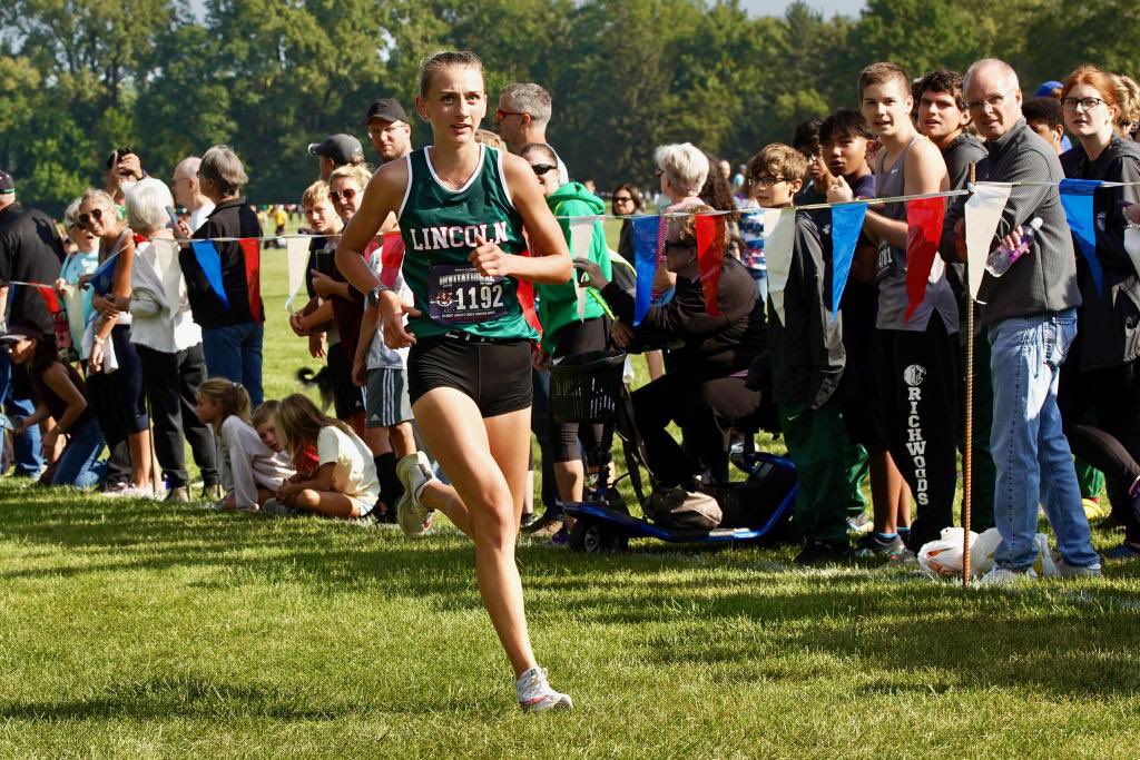 MSHeartland_'s tweet photo. Becca Heitzig of Lincoln is the girls 2A winner at #FTTF23 in 17:01 https://t.co/EghGotjyv9