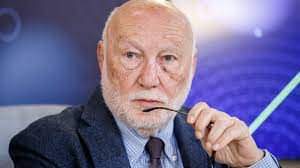 Una notizia di poco fa. Una notizia veramente triste. La scomparsa di Domenico De Masi che tanto ci ha detto, tanto ci ha insegnato, sui temi del lavoro come su quelli della guerra