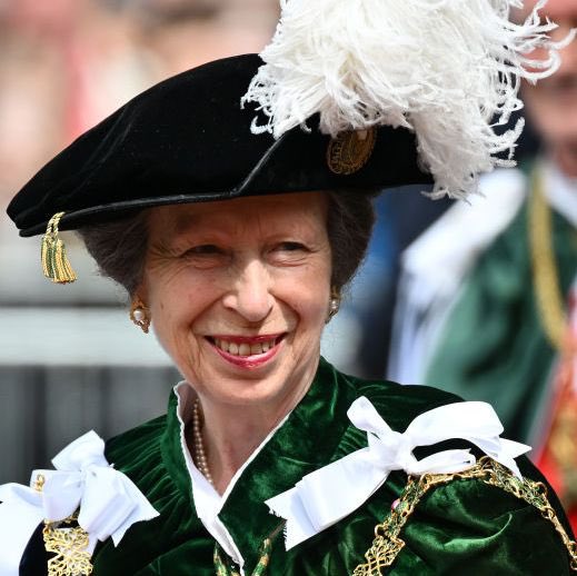 Are you all up for a Twitter like challenge can we try for 5K likes for this photo of our most loved member of the RF she is very much worth it #PrincessAnne #PrincessRpyal please like and share thanks