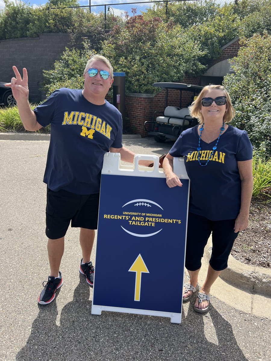 dnemesi's tweet photo. #bighouselive
 MICHIGAN https://t.co/m3mItWidbu